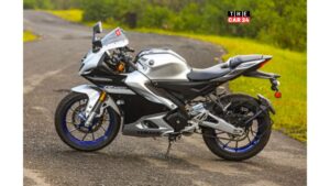 Yamaha R15 V4